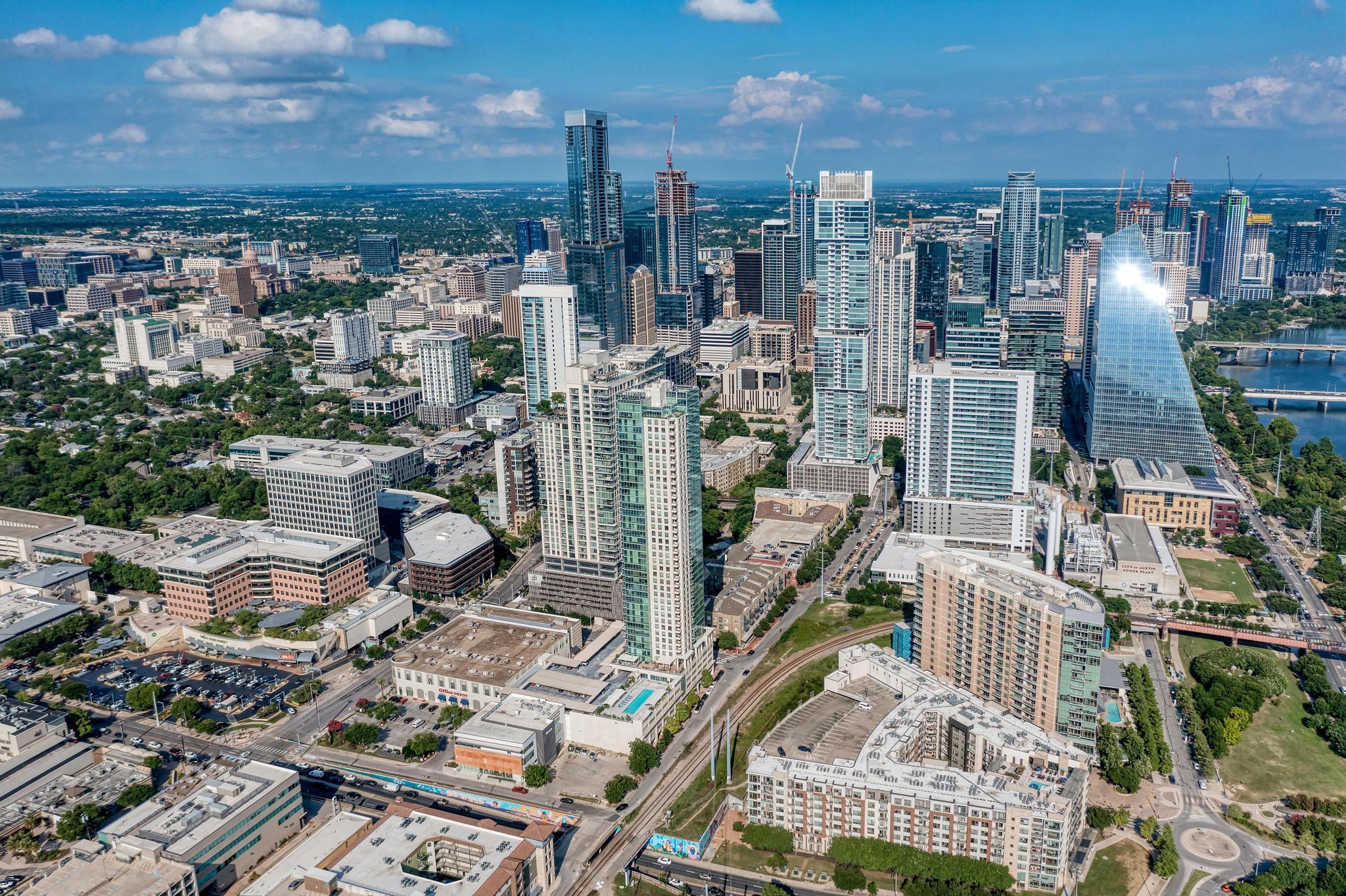 300 Bowie ST # 2308