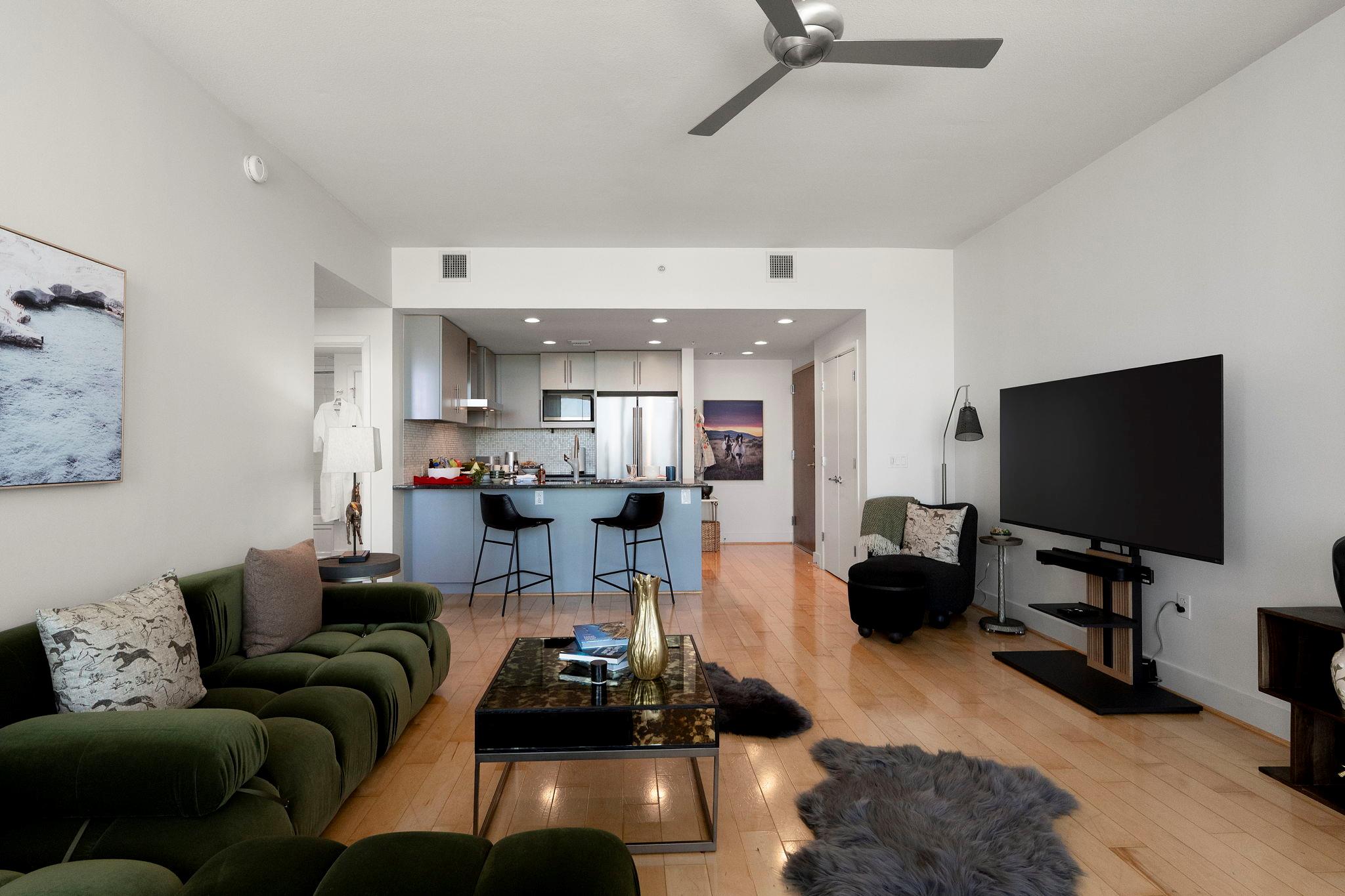 300 Bowie ST # 2308