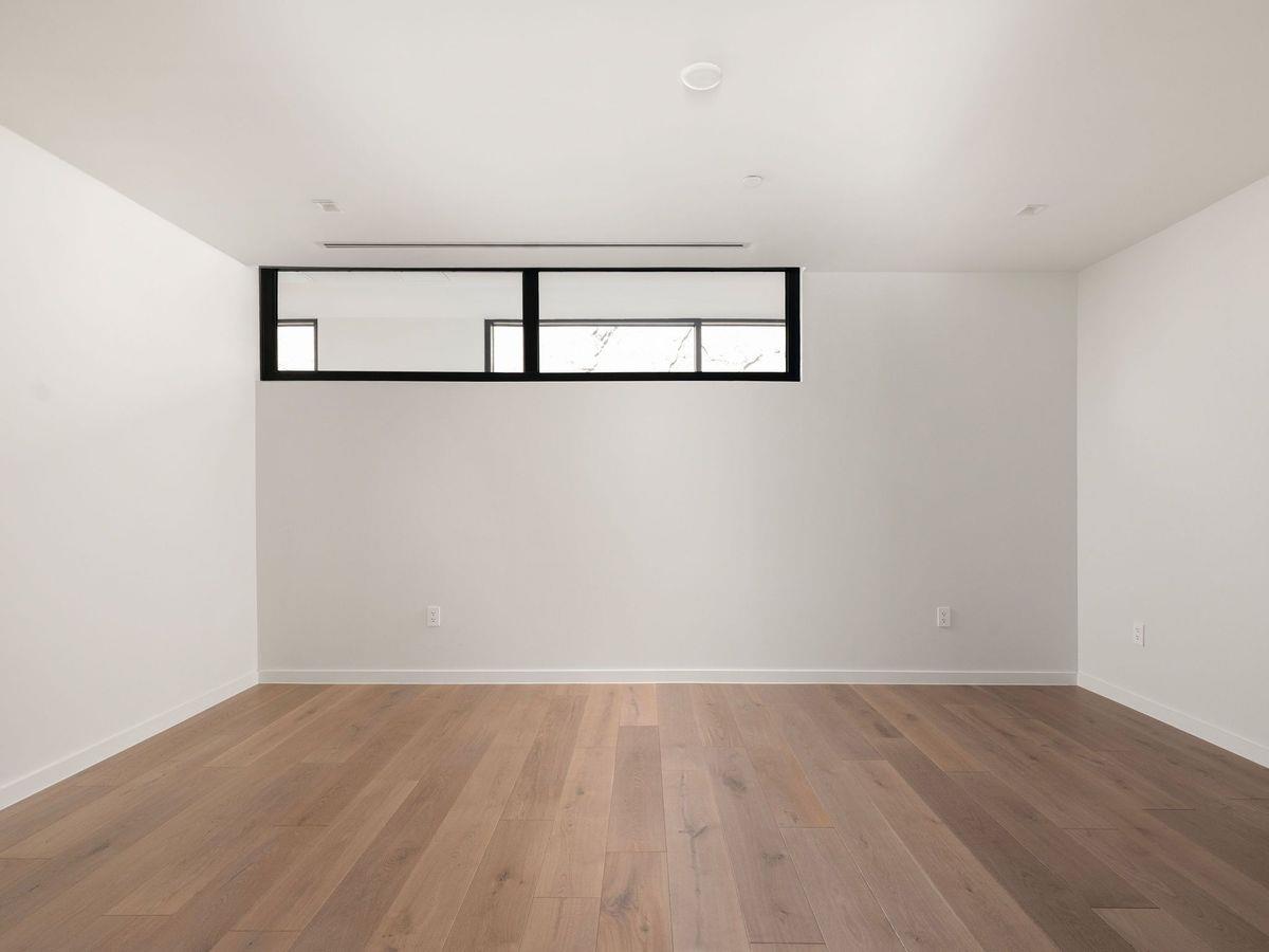 1006 Baylor ST # 202
