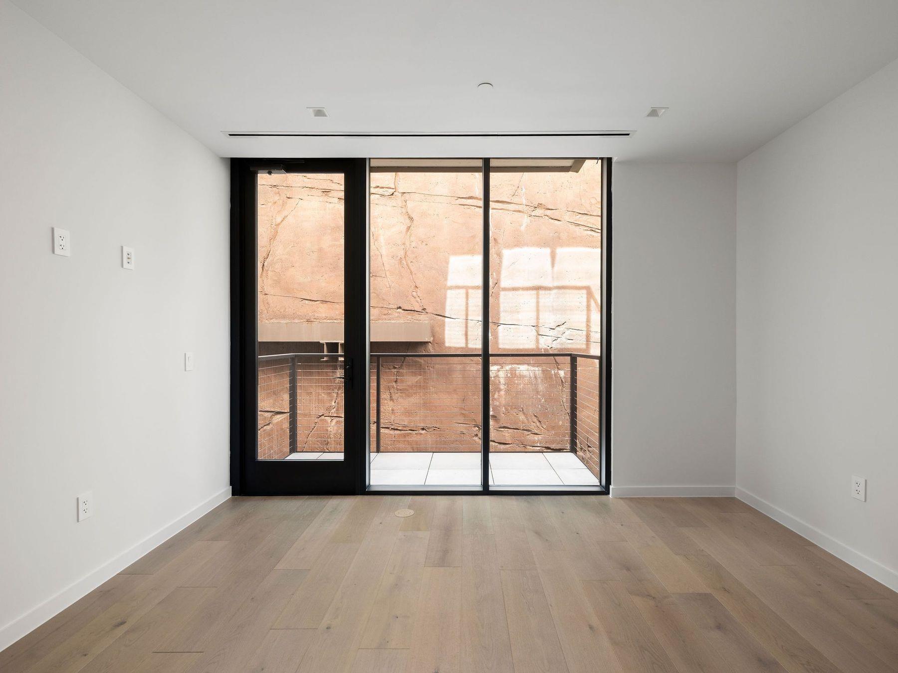 1006 Baylor ST # 201