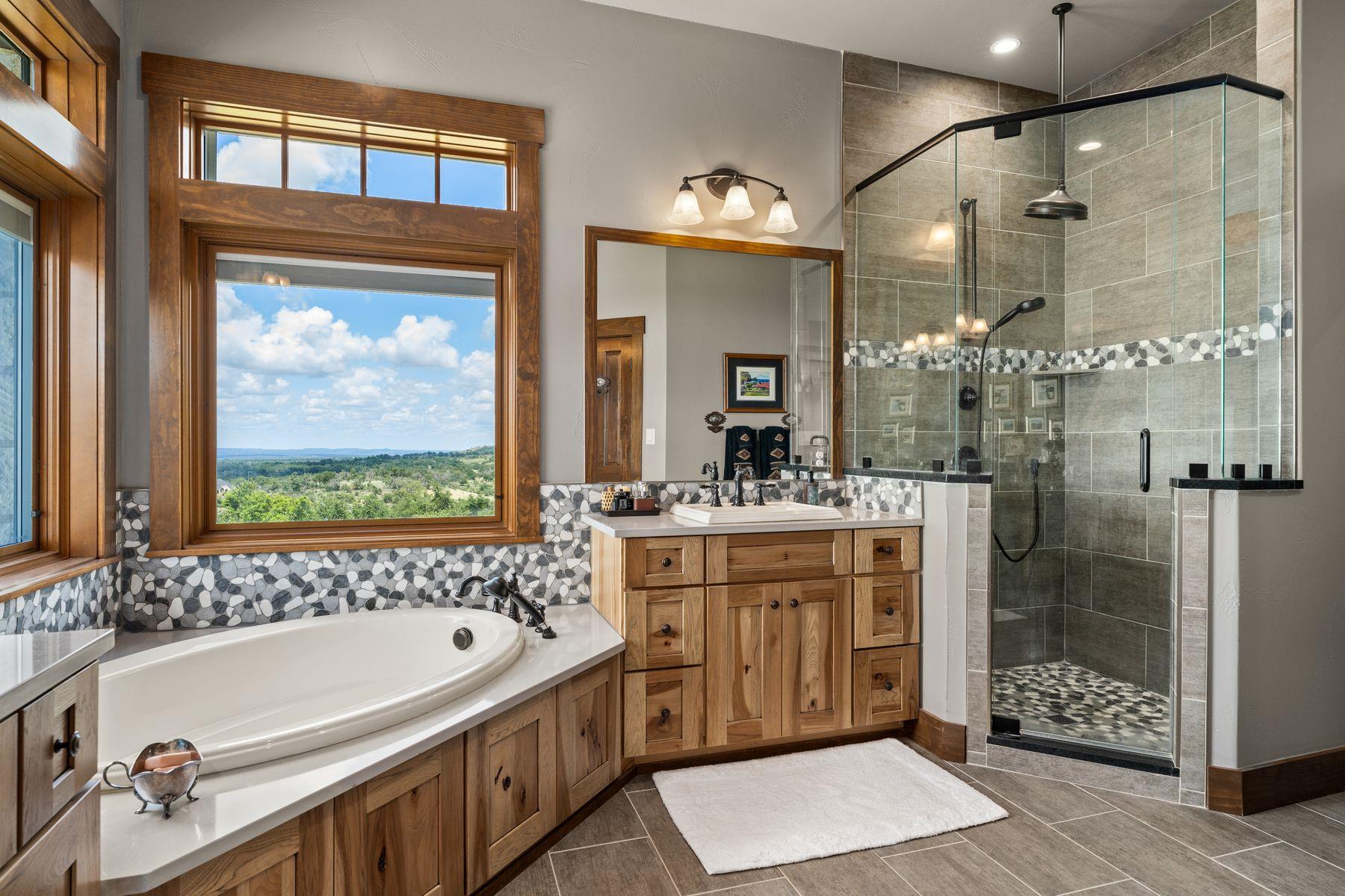 115 Trophy Oak PT
