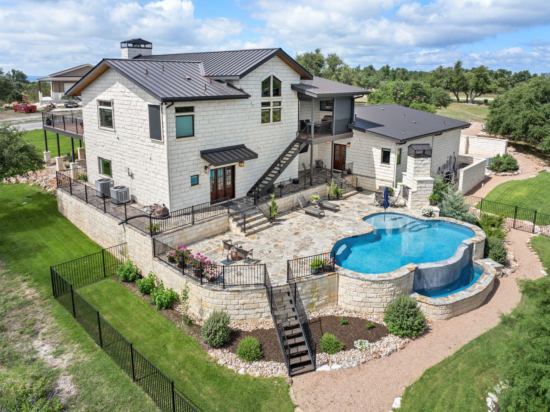 115 Trophy Oak PT