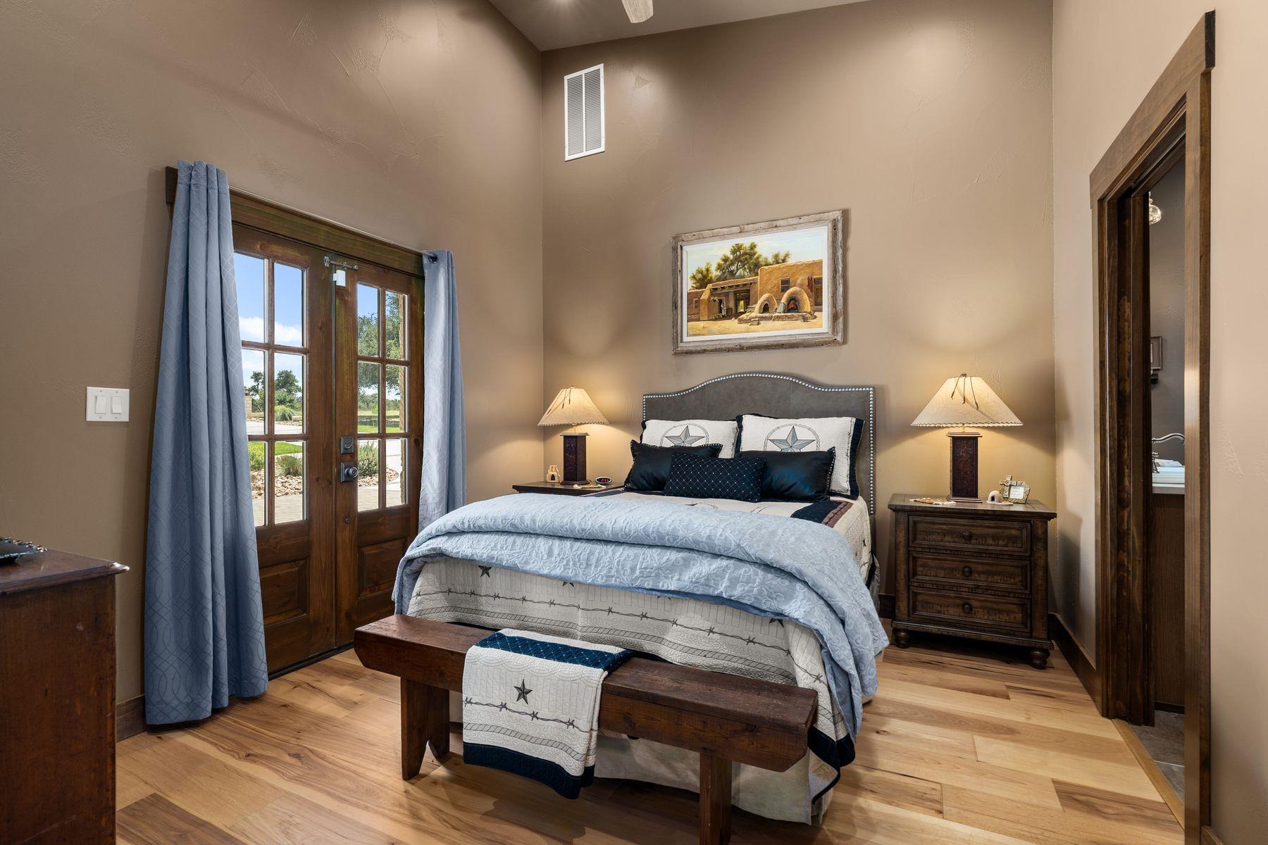 115 Trophy Oak PT