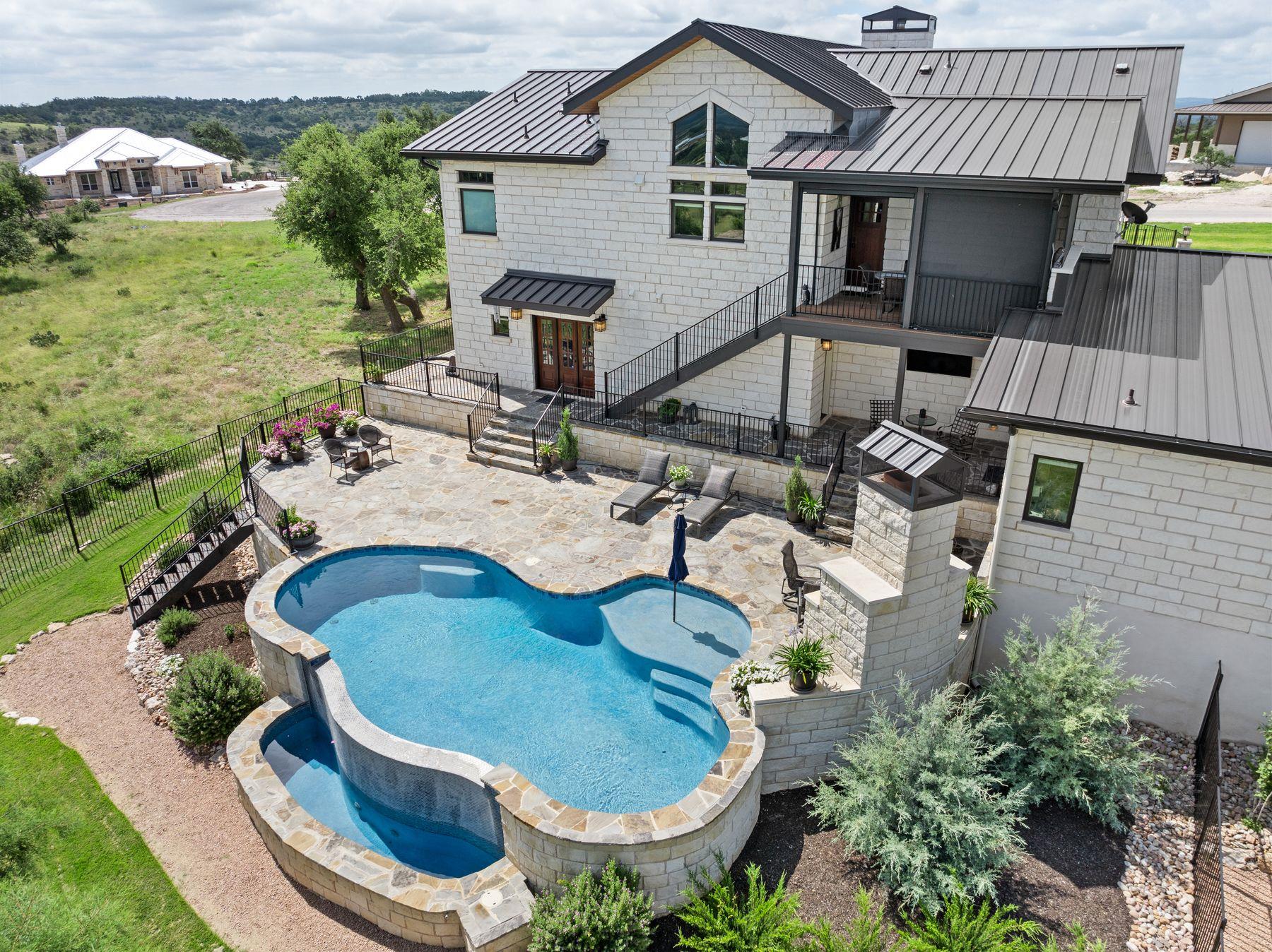 115 Trophy Oak PT