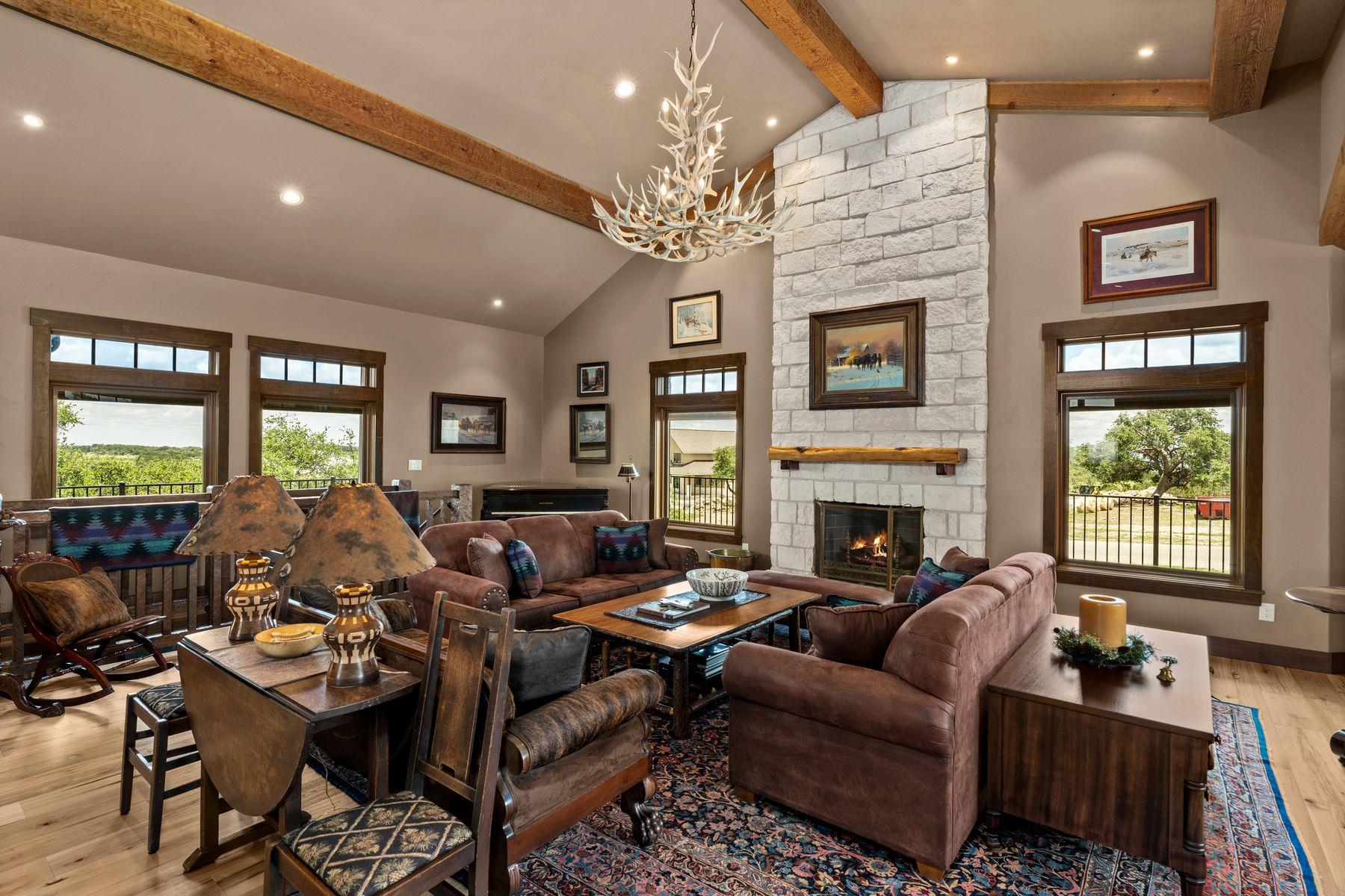 115 Trophy Oak PT