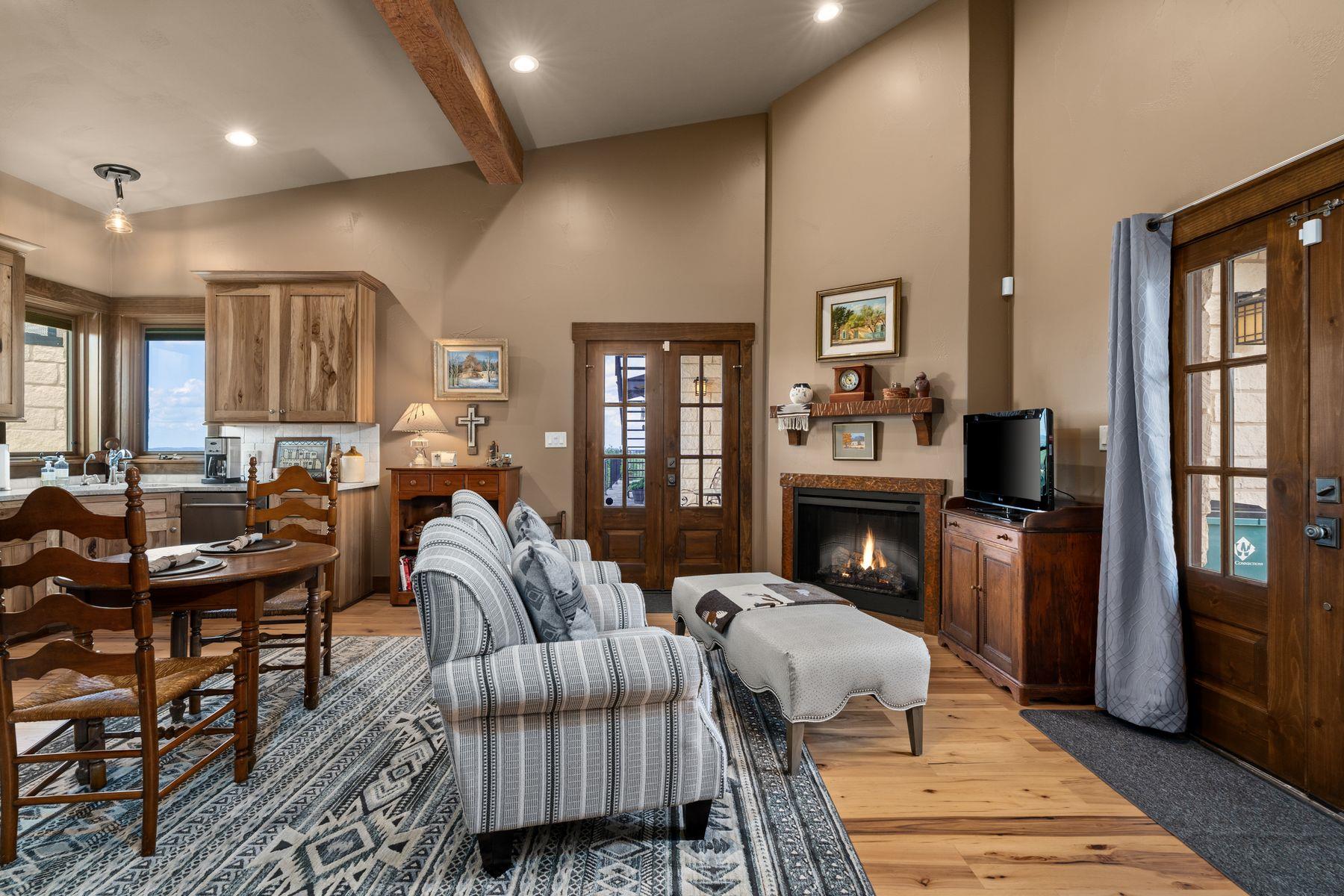 115 Trophy Oak PT