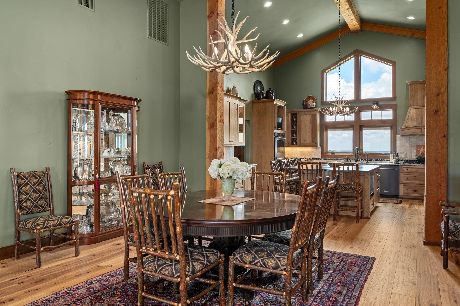 115 Trophy Oak PT