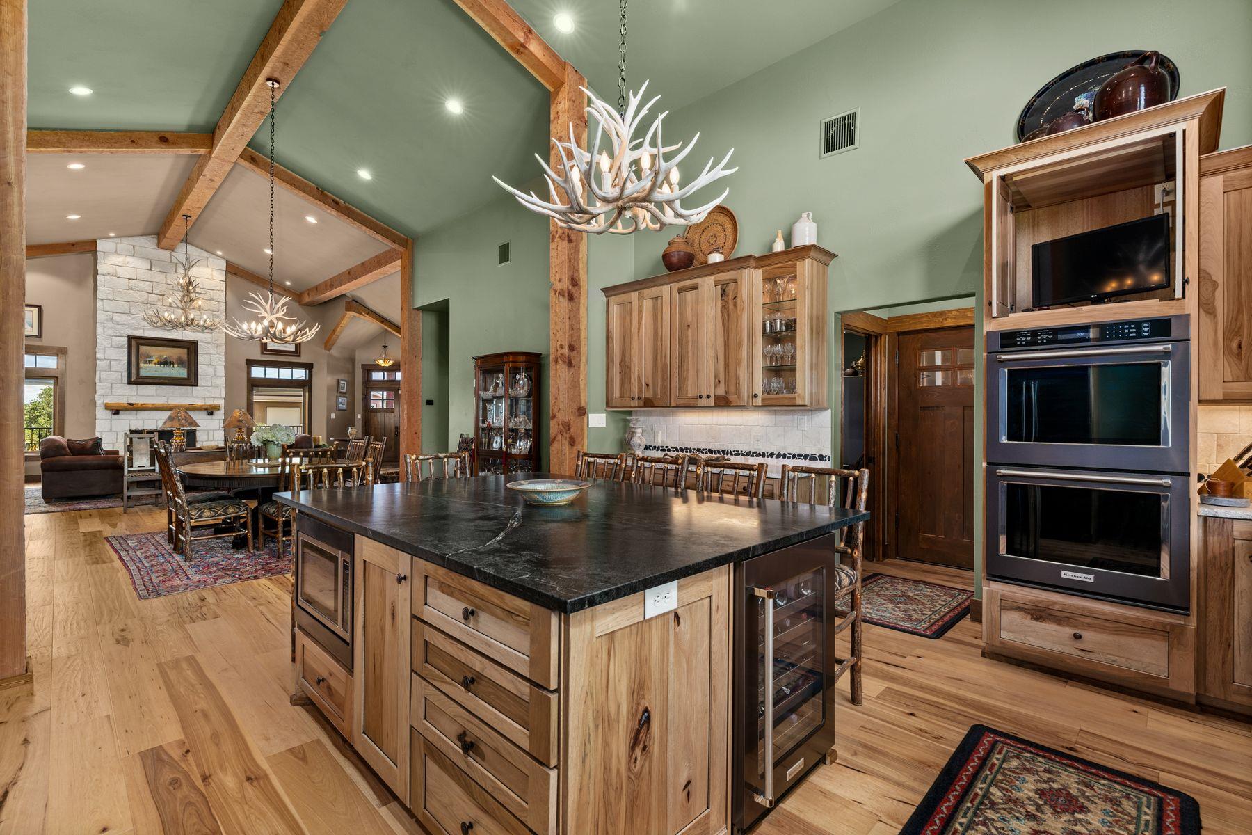 115 Trophy Oak PT