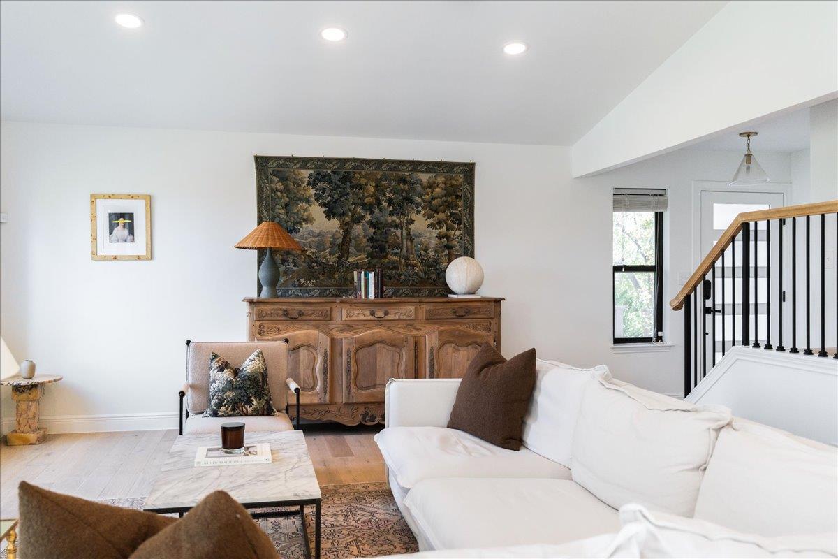 7709 Evaline LN