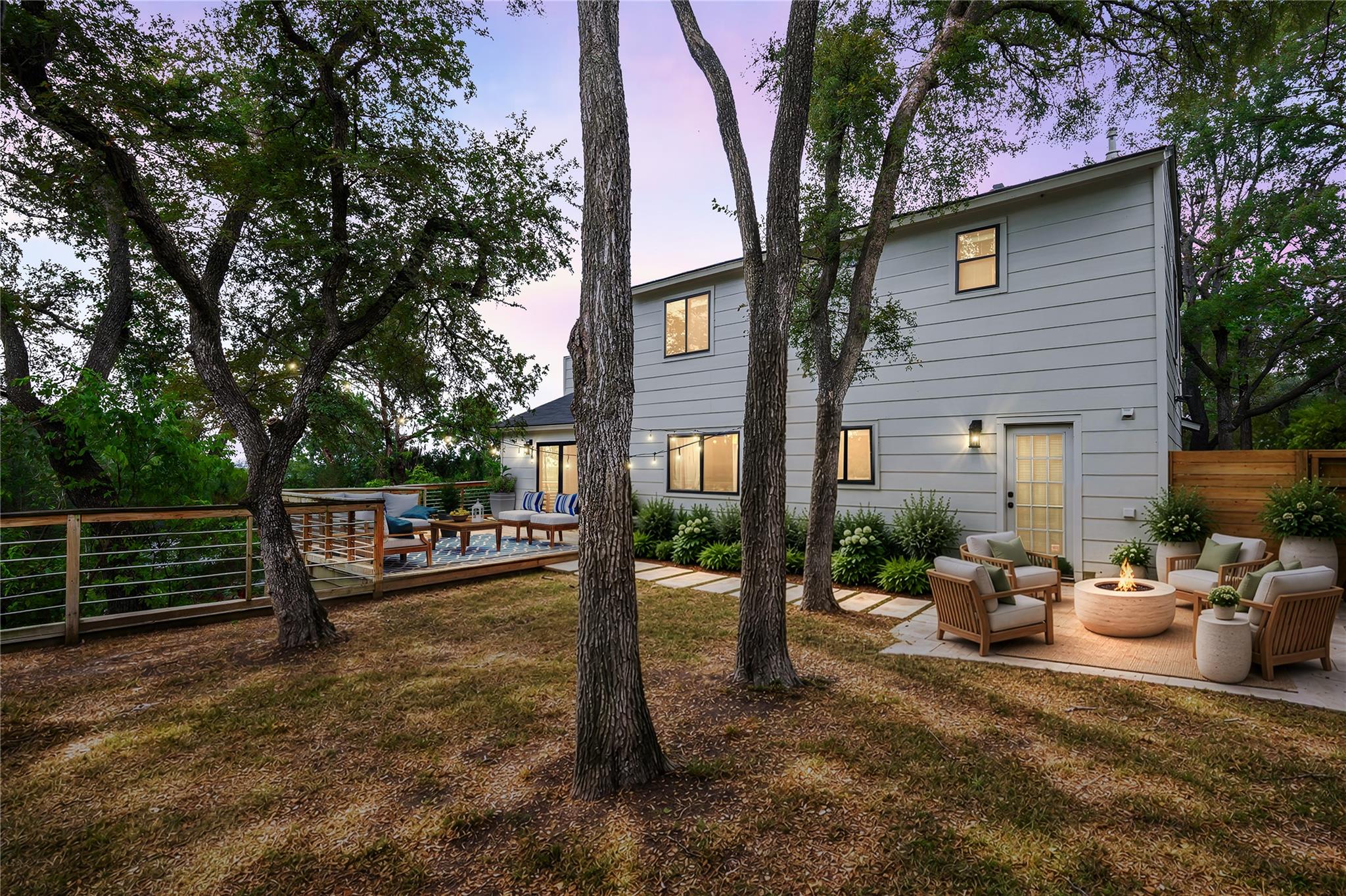 7709 Evaline LN