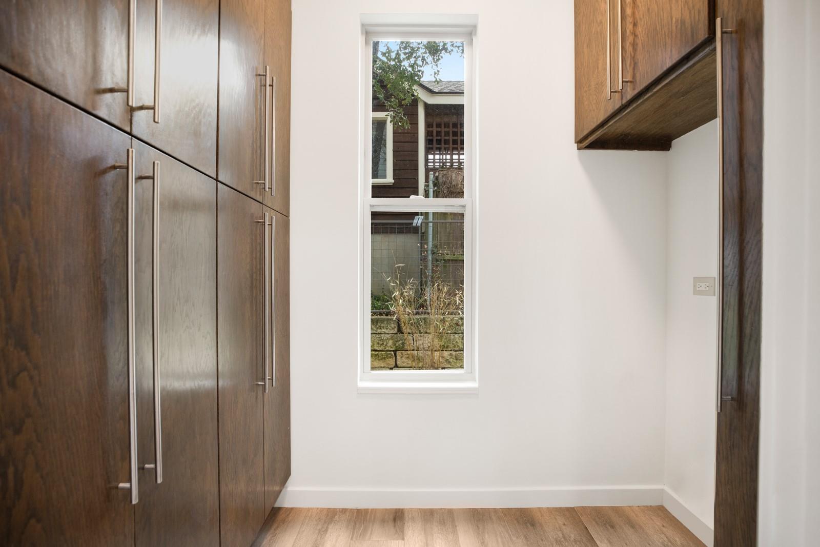 1005 Toyath ST