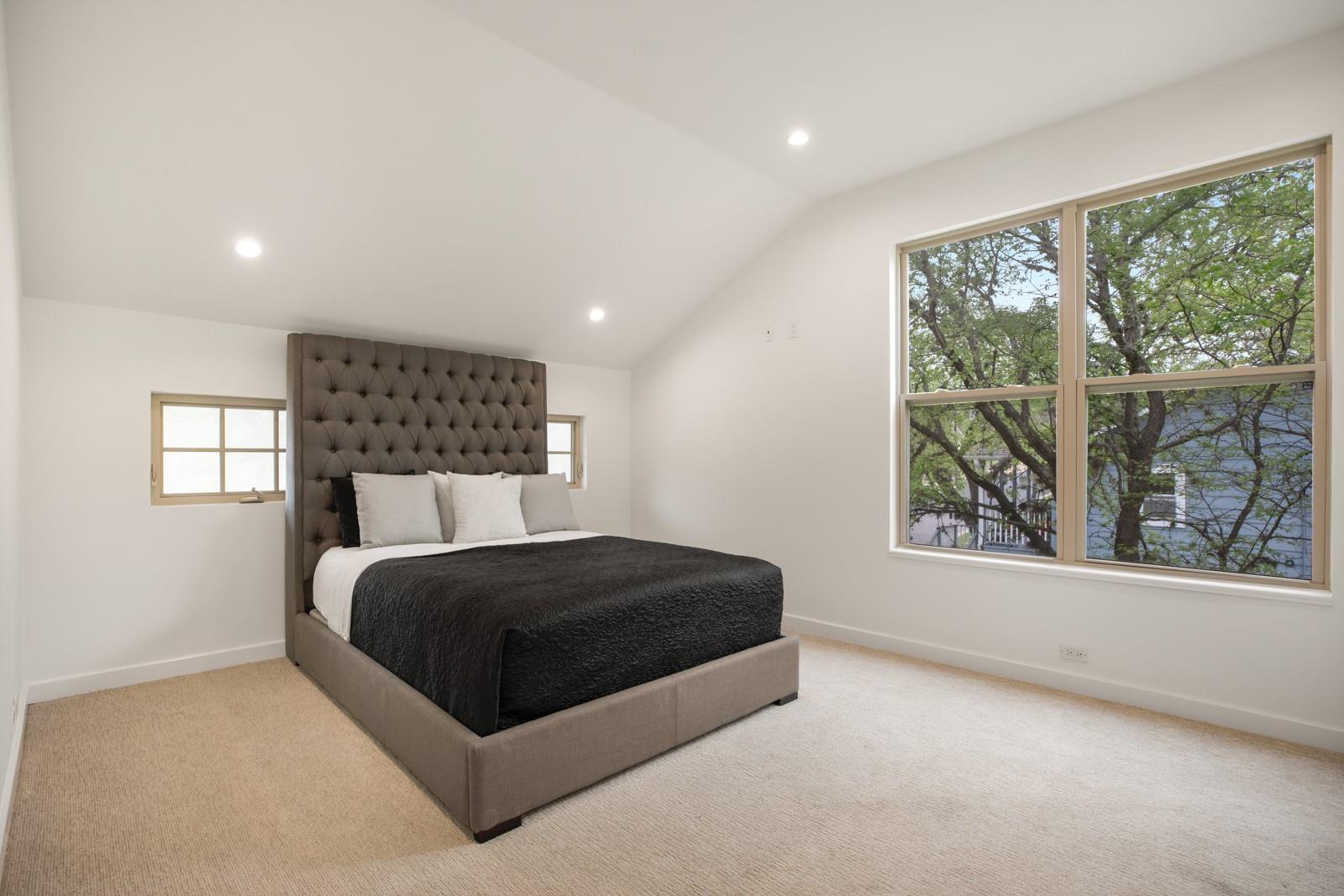 1005 Toyath ST