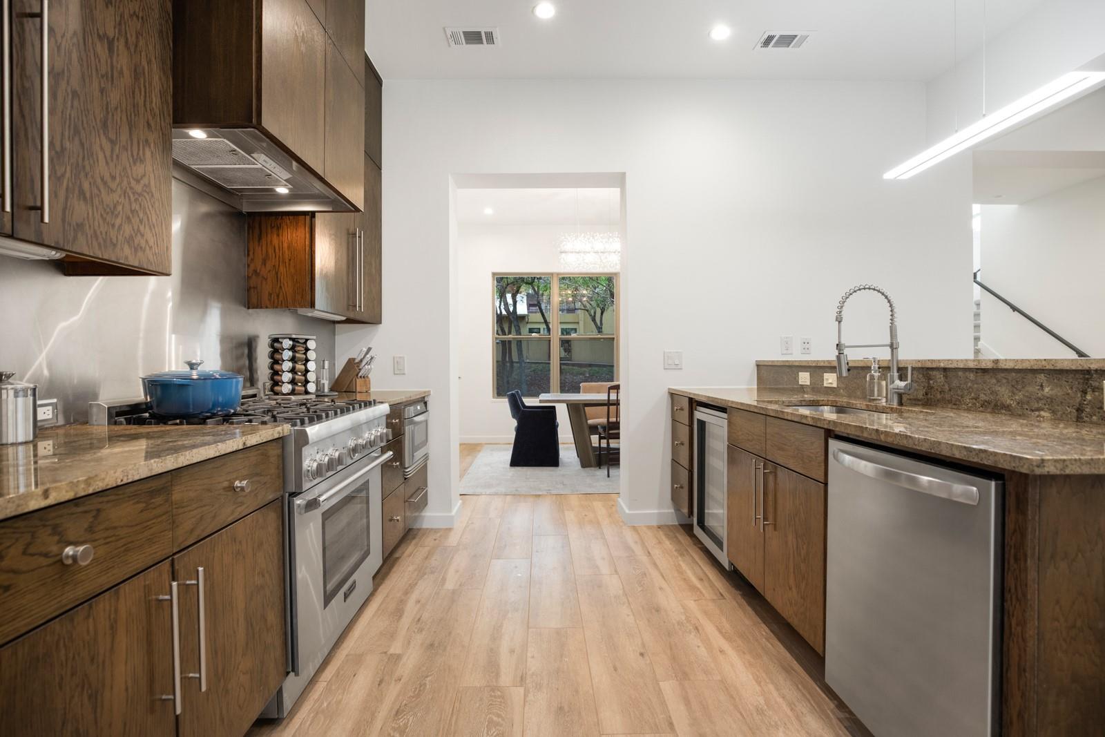 1005 Toyath ST