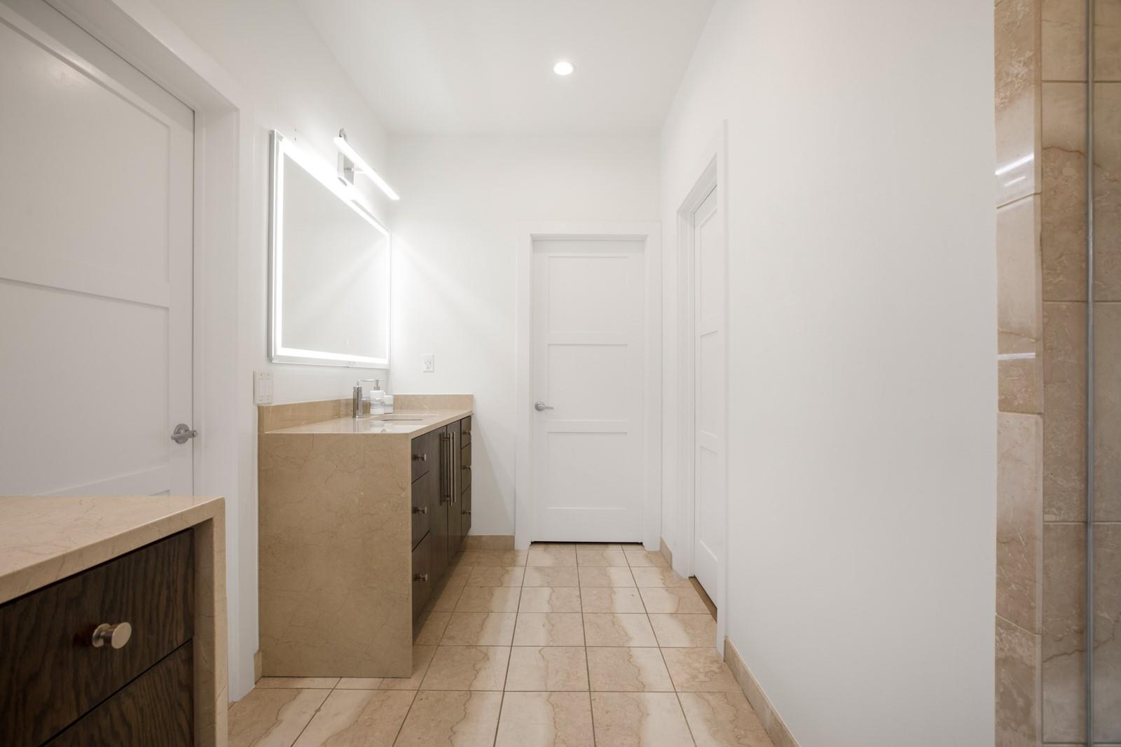 1005 Toyath ST