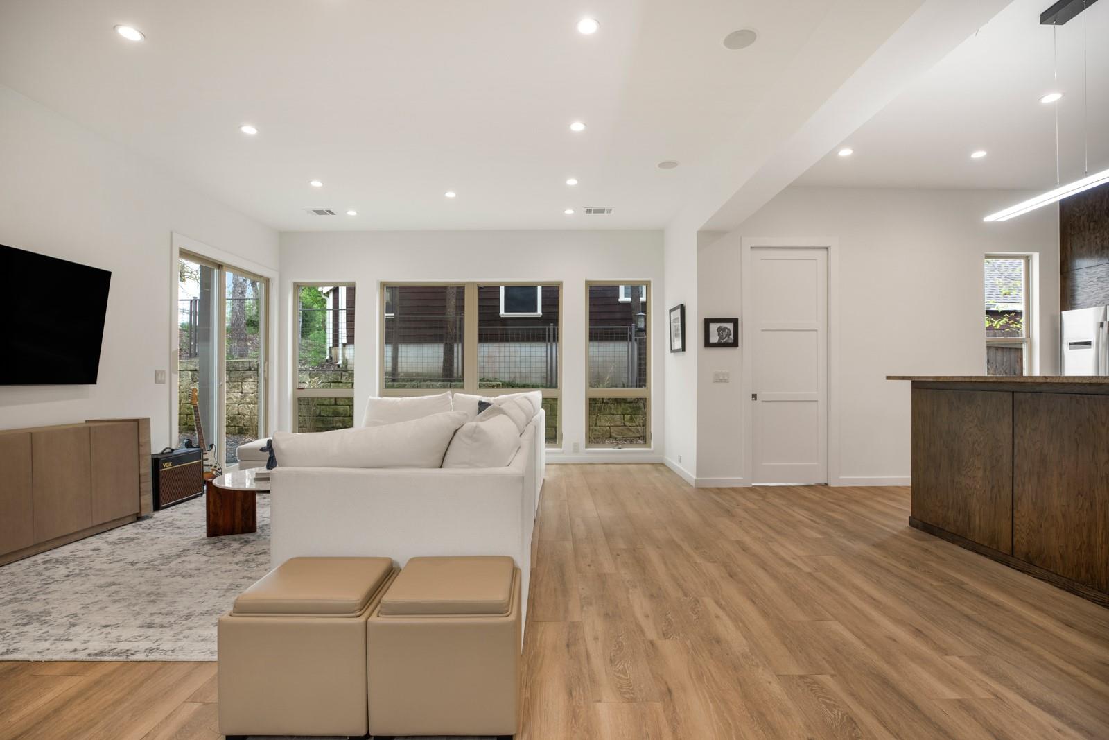 1005 Toyath ST