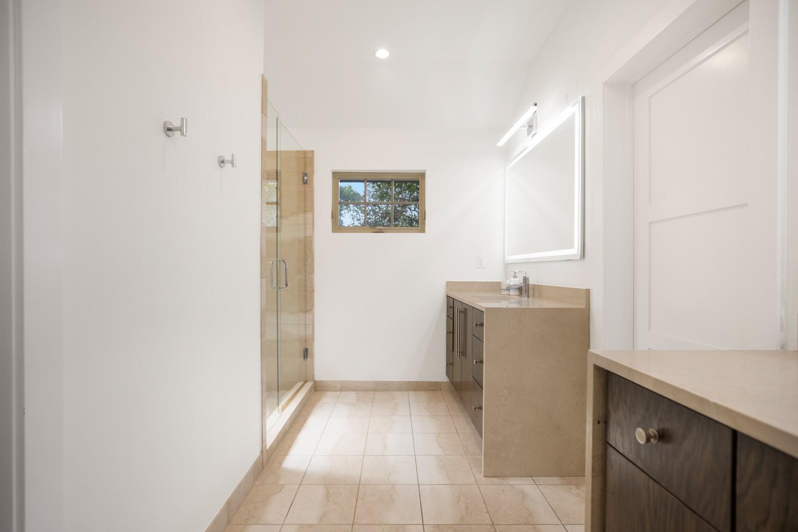 1005 Toyath ST