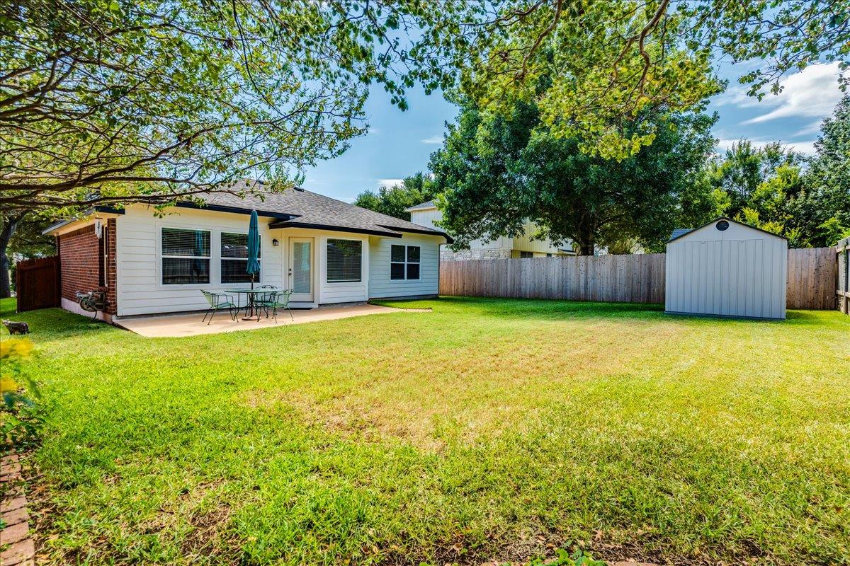 1327 Rosie LN