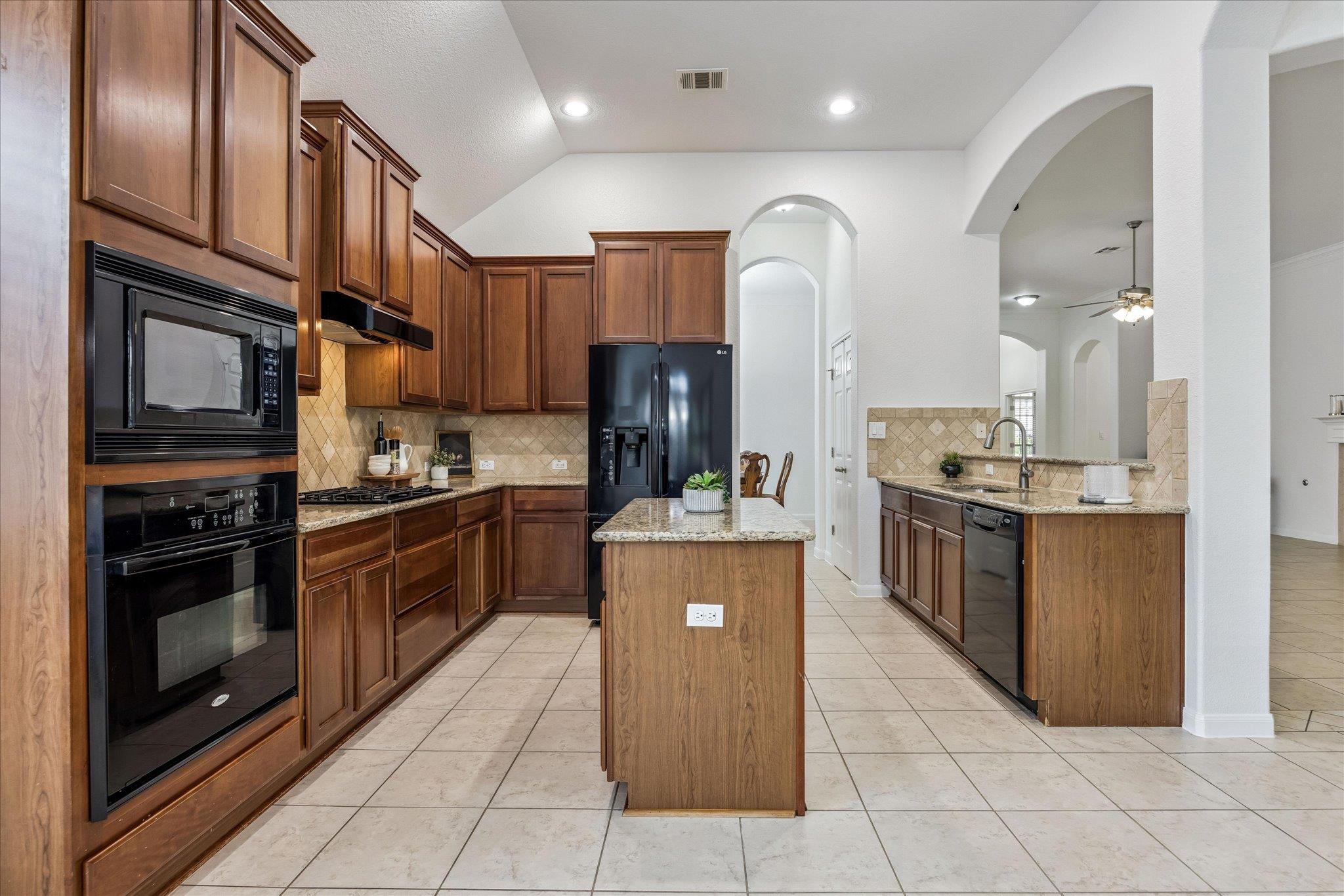 2163 Garlic Creek DR
