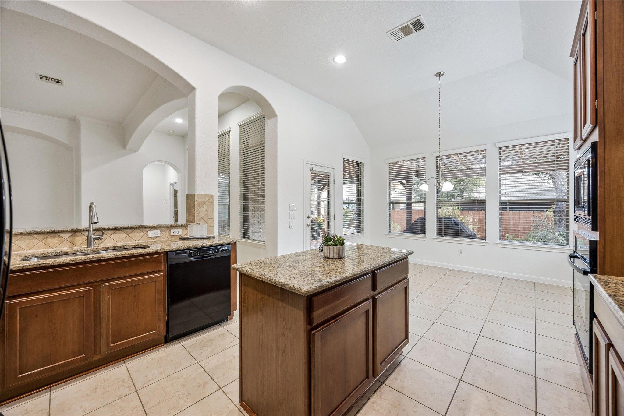 2163 Garlic Creek DR