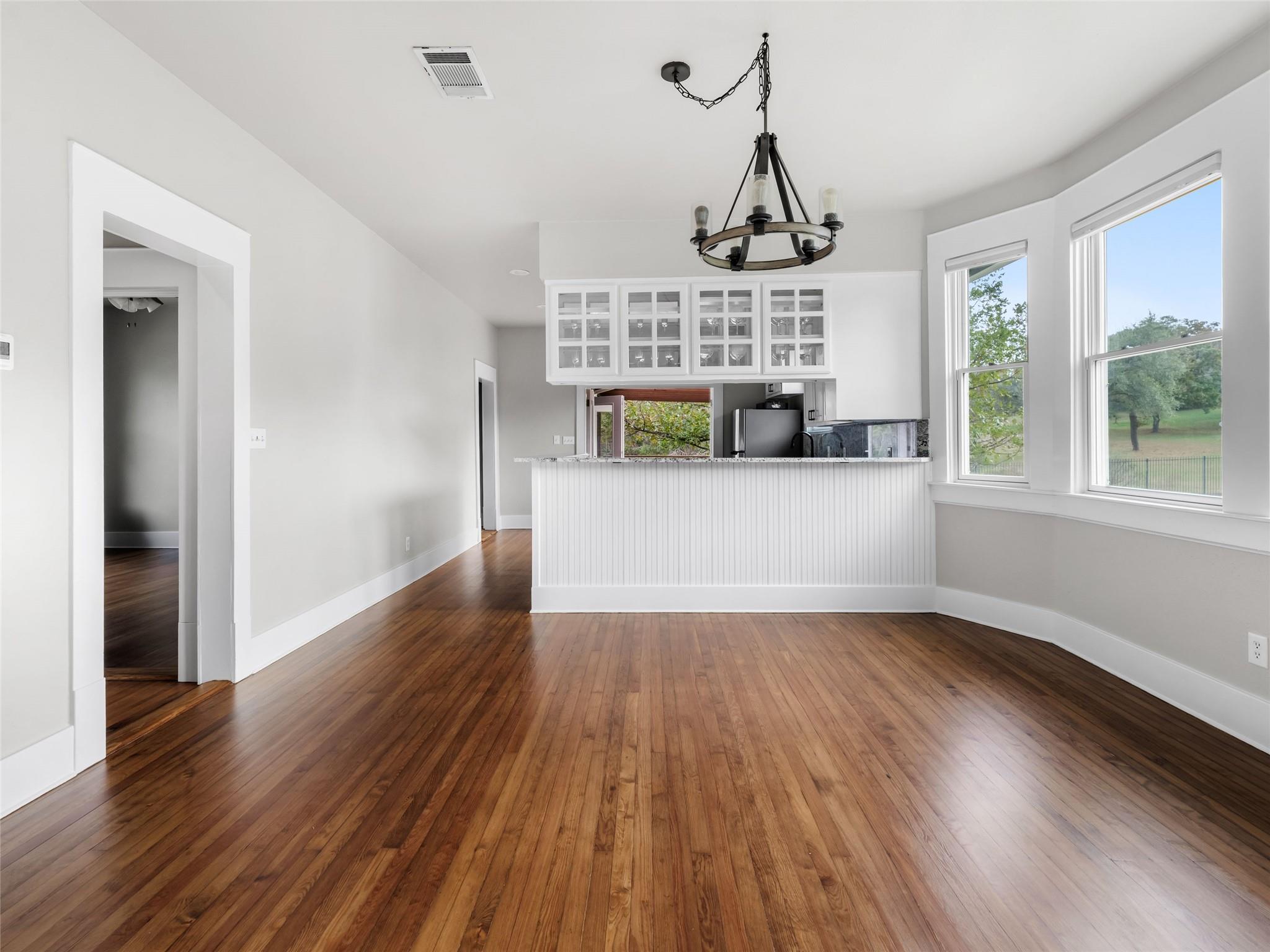 2703 De Soto DR