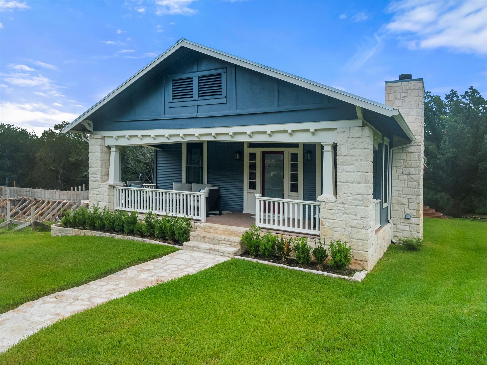 2703 De Soto DR