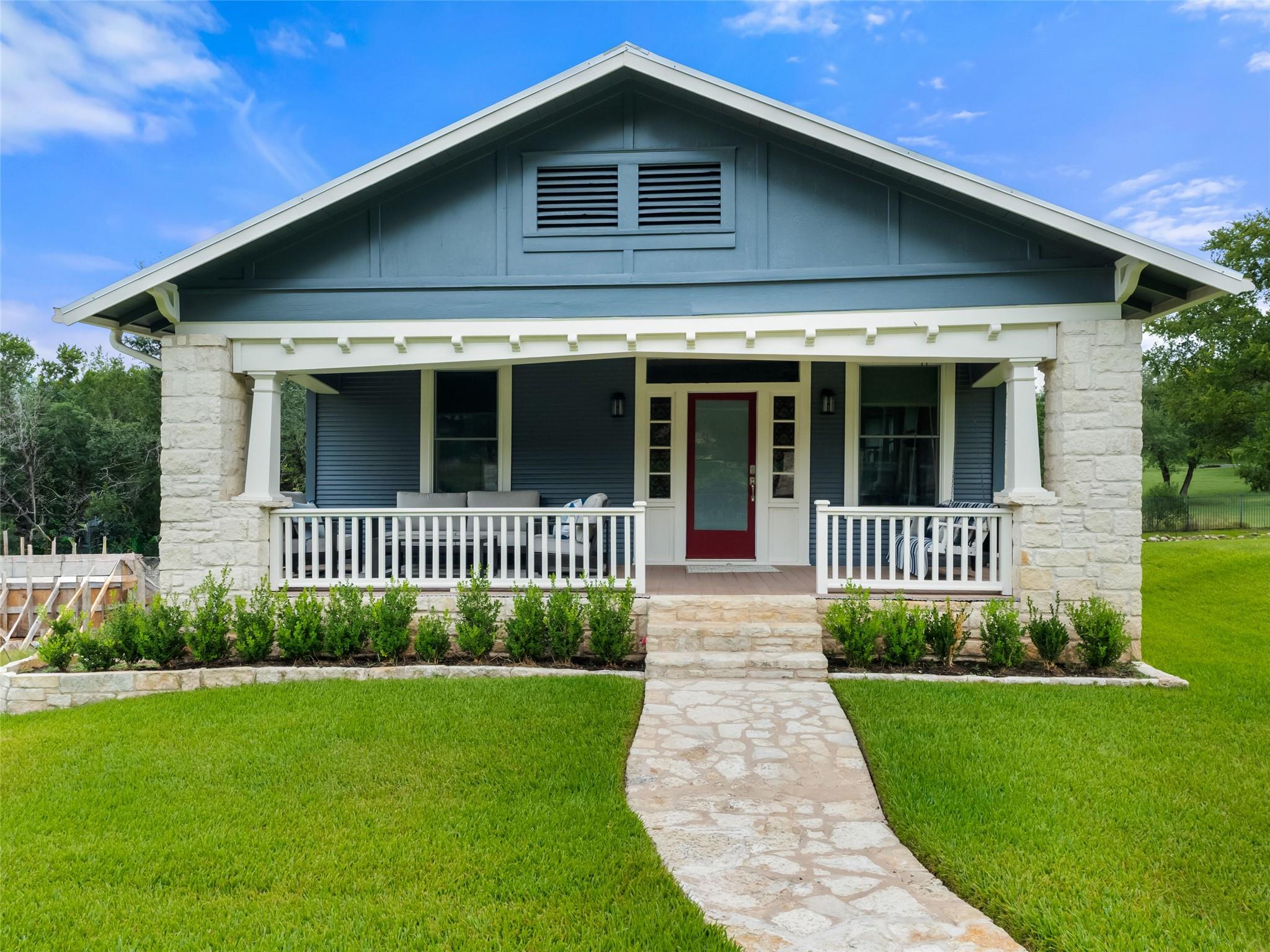 2703 De Soto DR