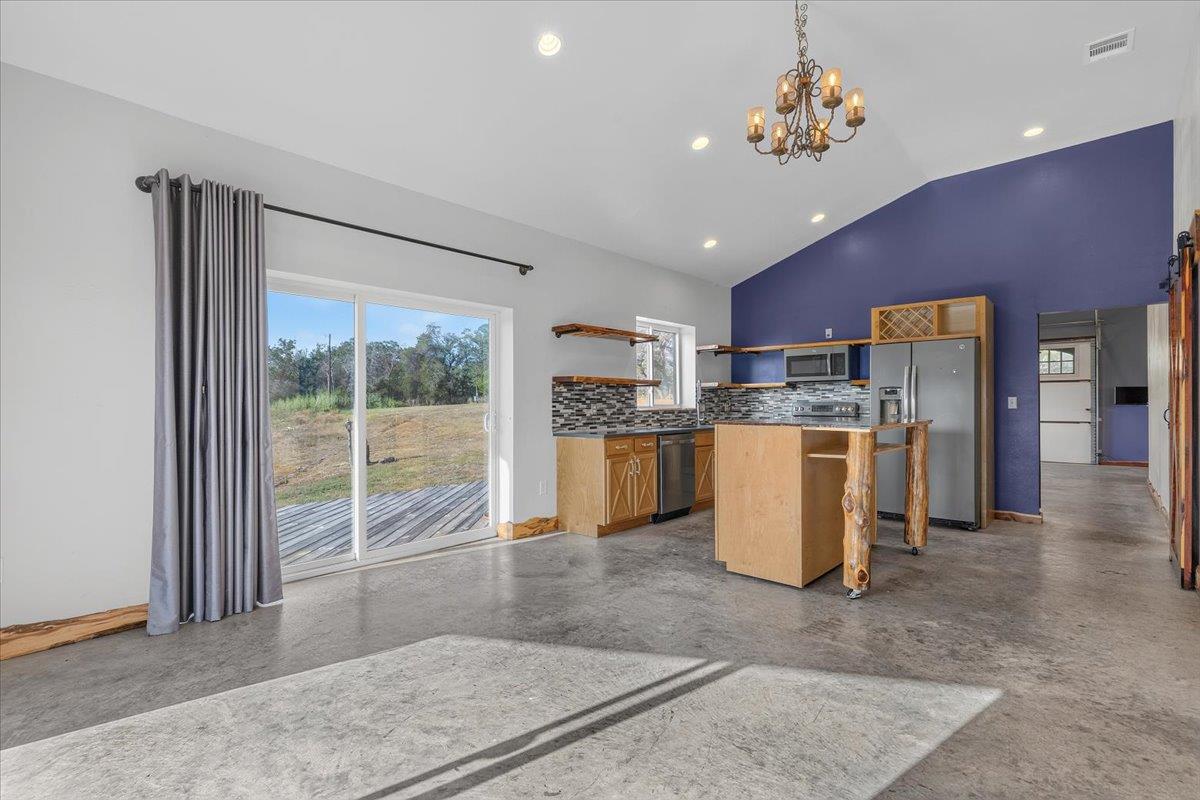 885 State Highway 71