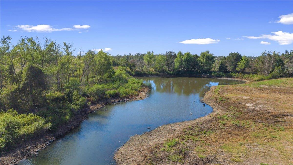 885 State Highway 71