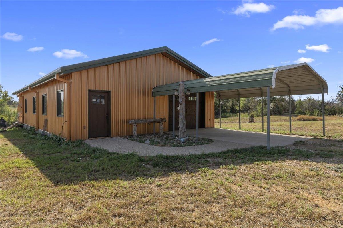 885 State Highway 71