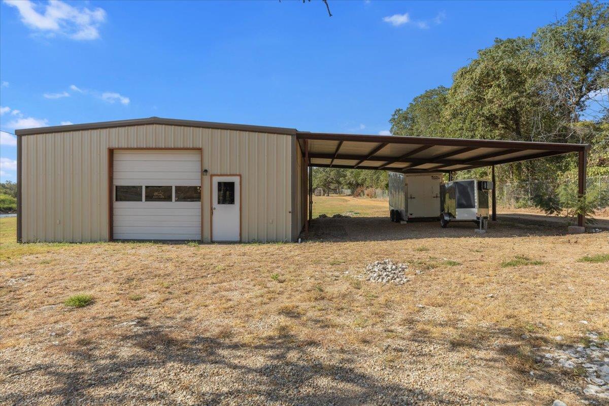 885 State Highway 71