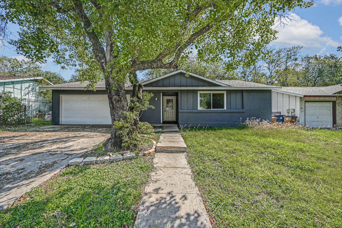 5007 Pepper LN