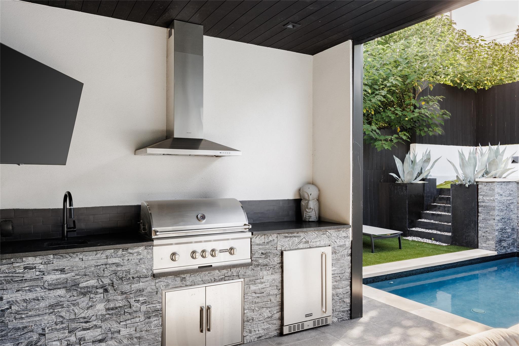 3007 Garden Villa LN