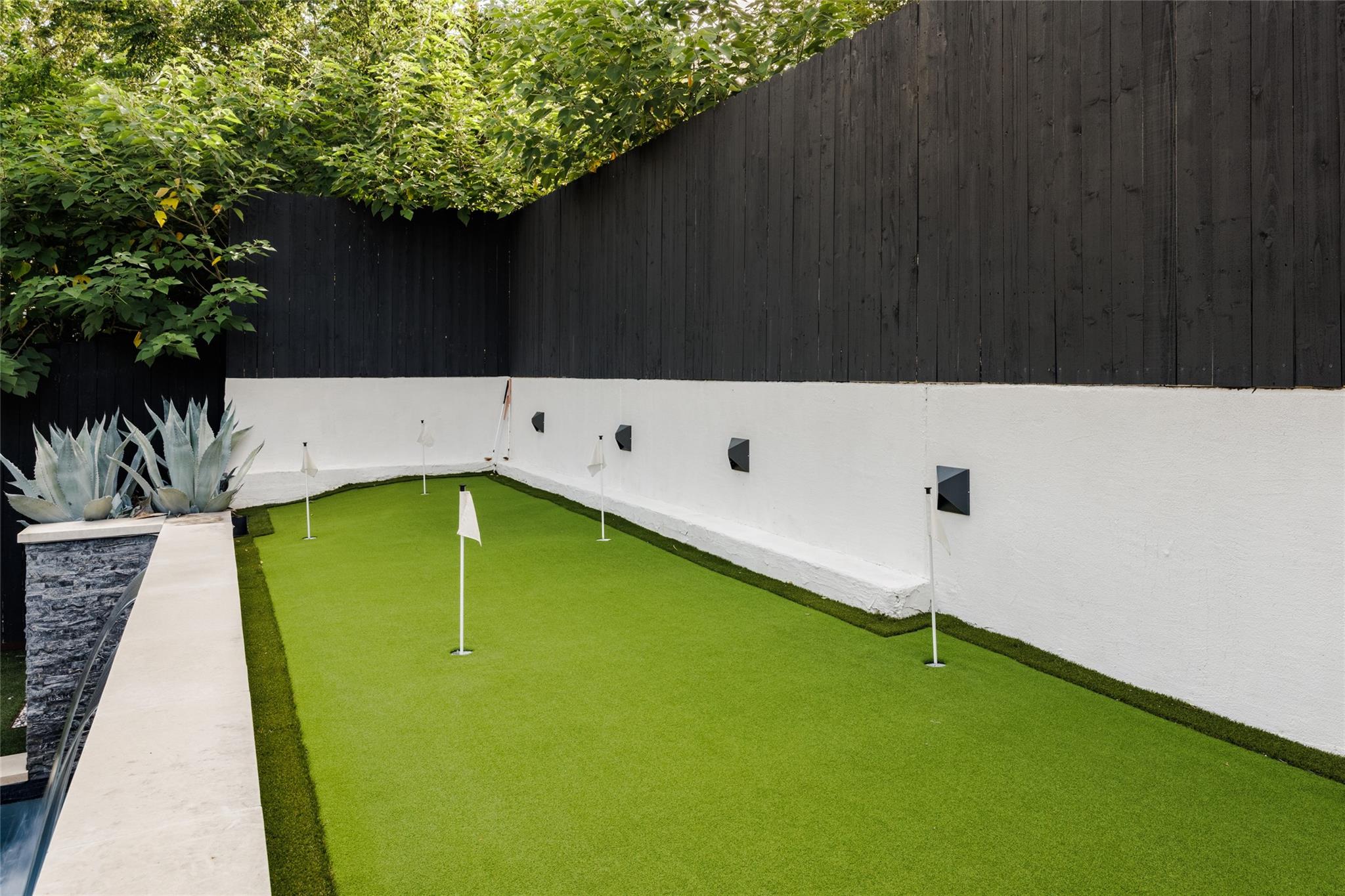 3007 Garden Villa LN