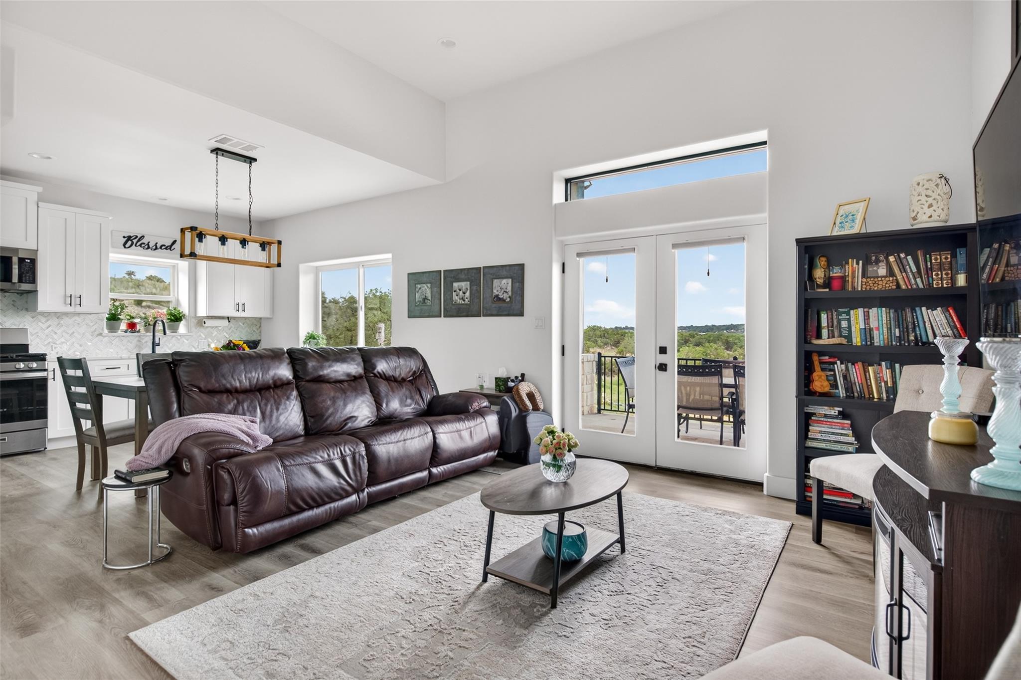 598 Lookout Mountain RD