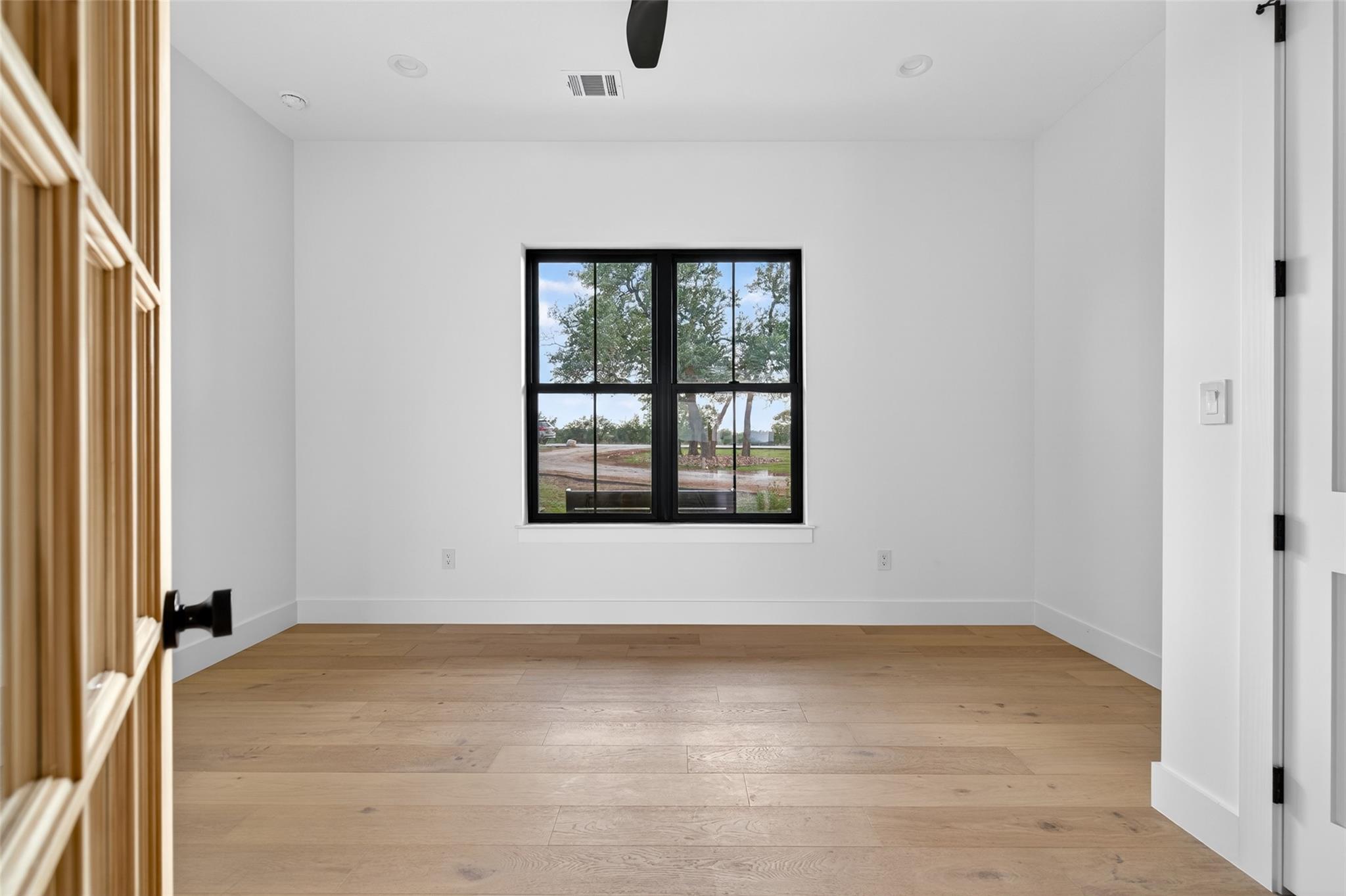 598 Lookout Mountain RD