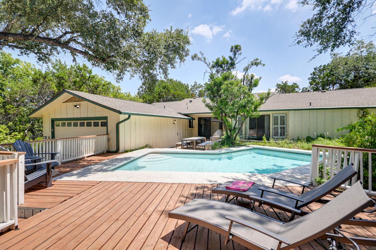 2412 Deer PASS
