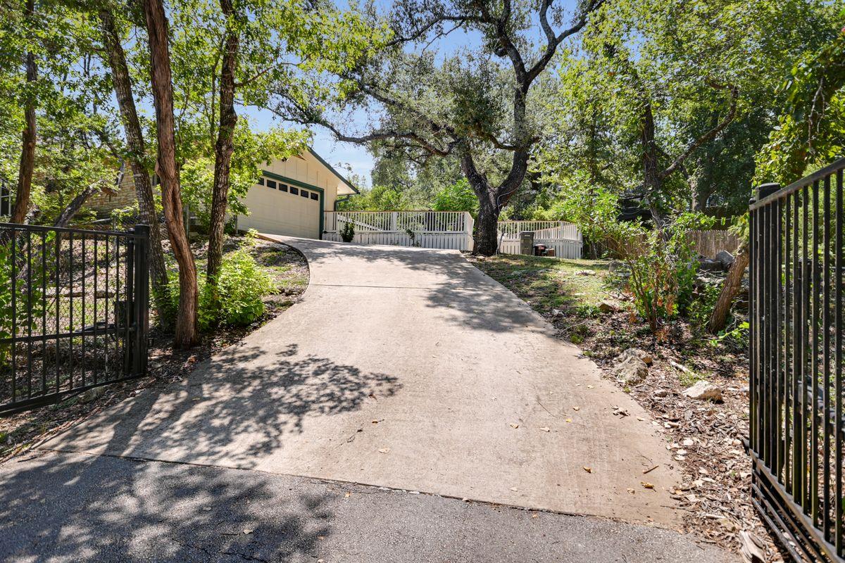 2412 Deer PASS