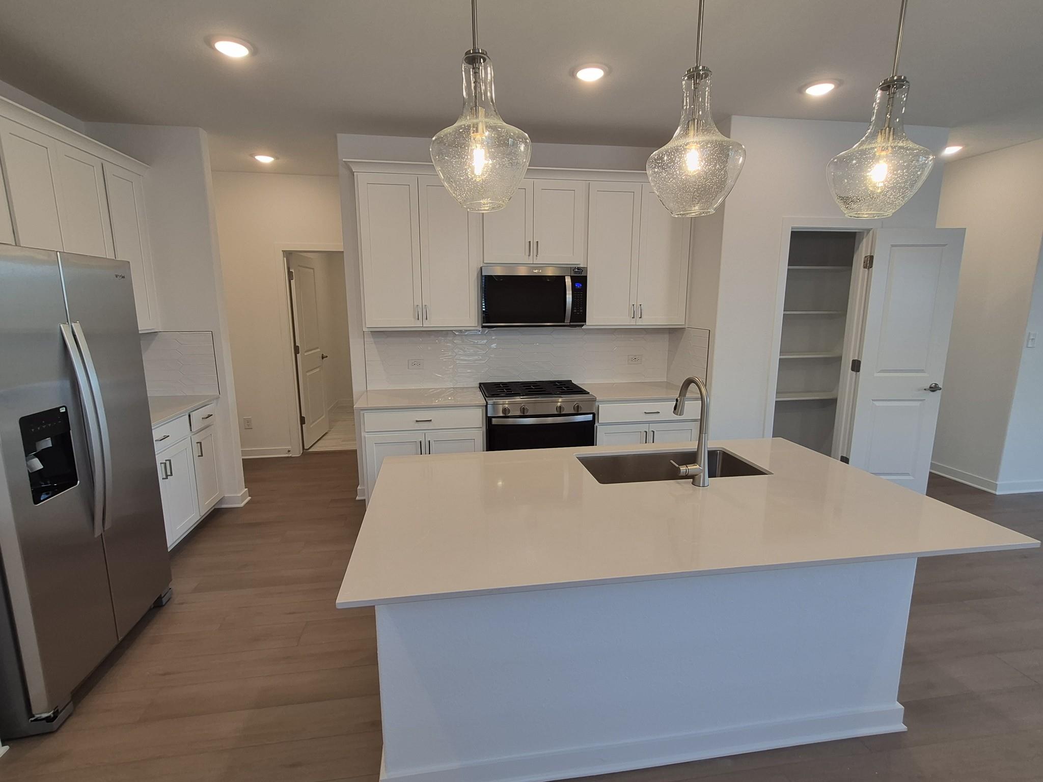224 Groveland DR