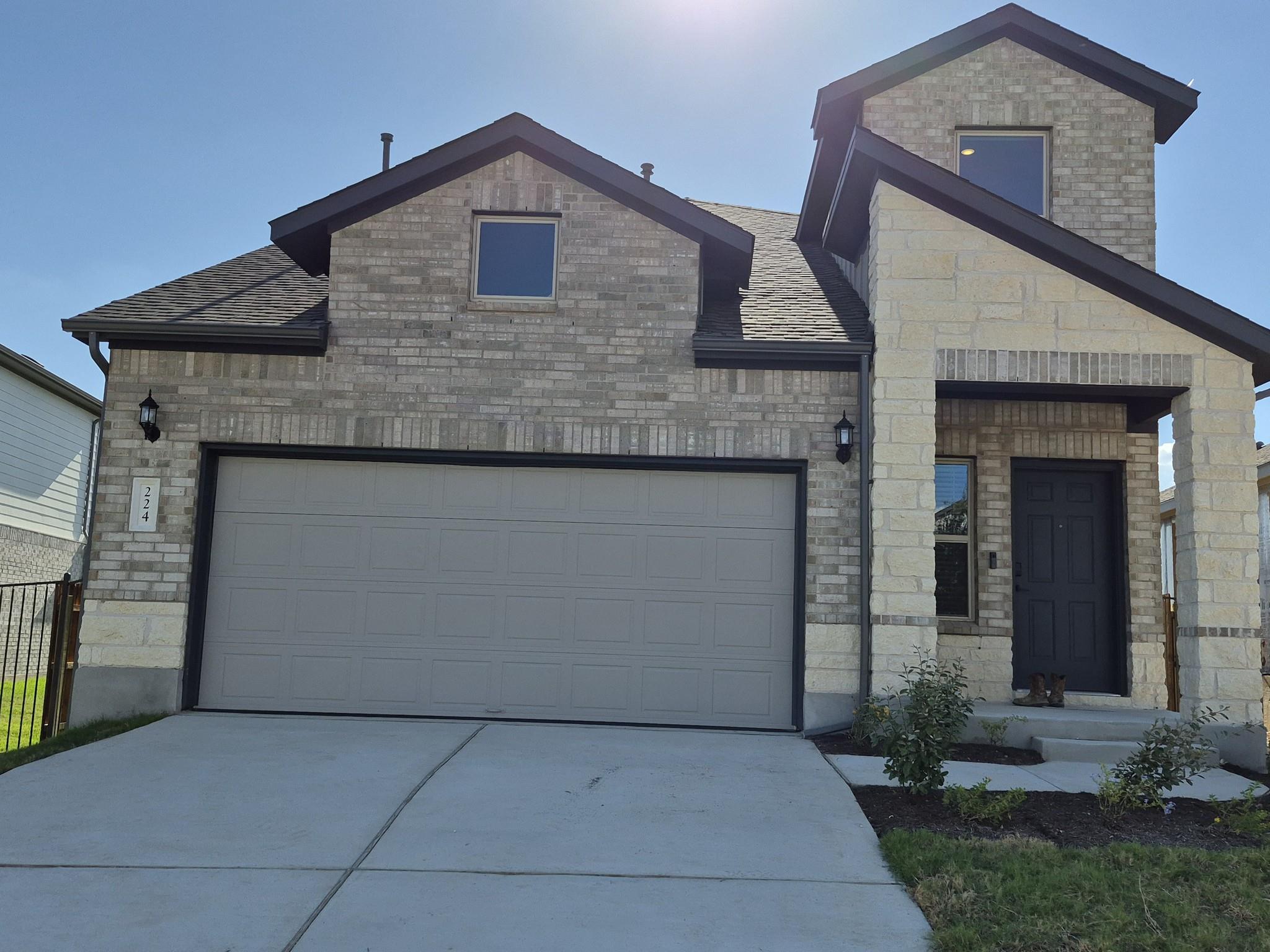 224 Groveland DR
