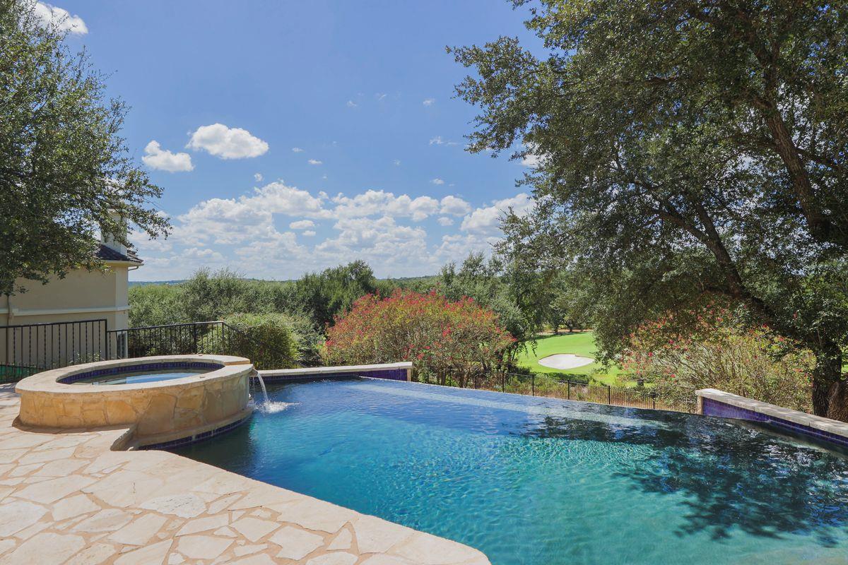 8513 Chalk Knoll DR