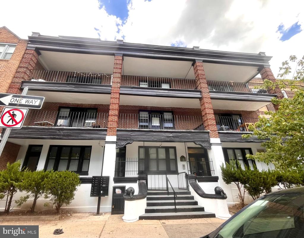 4417 WALNUT STREET 3F