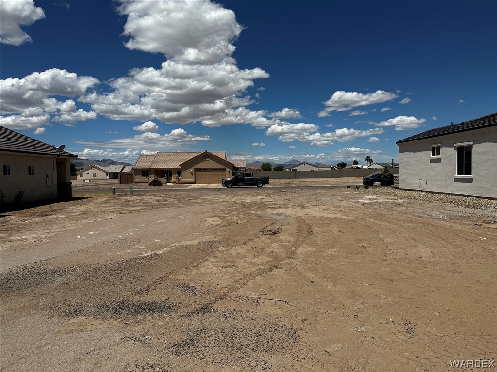 1816 E Desert Bloom Drive