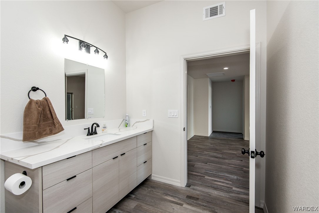 890 Florence Avenue 109