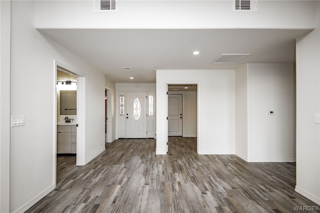 890 Florence Avenue 109