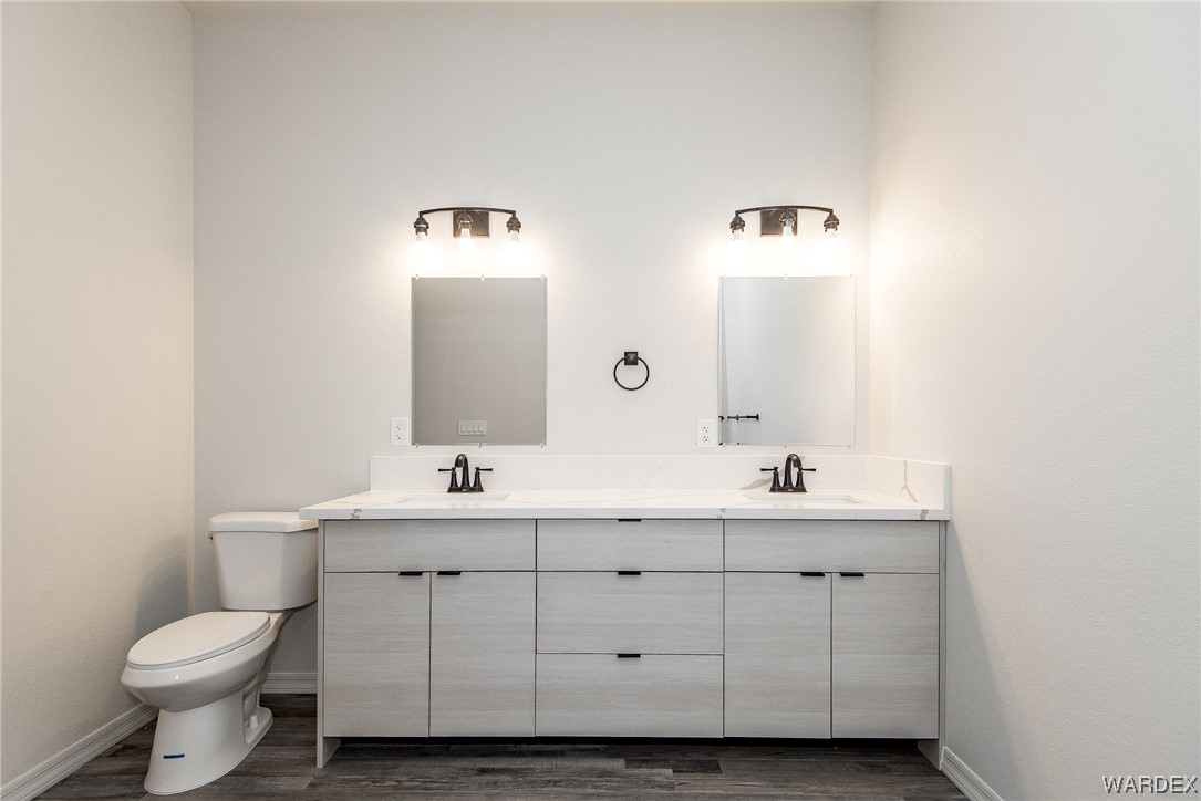 890 Florence Avenue 109