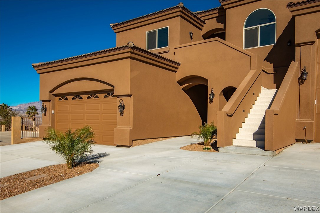 890 Florence Avenue 109