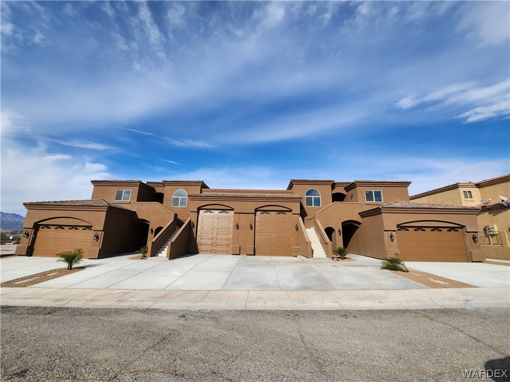 890 Florence Avenue 109