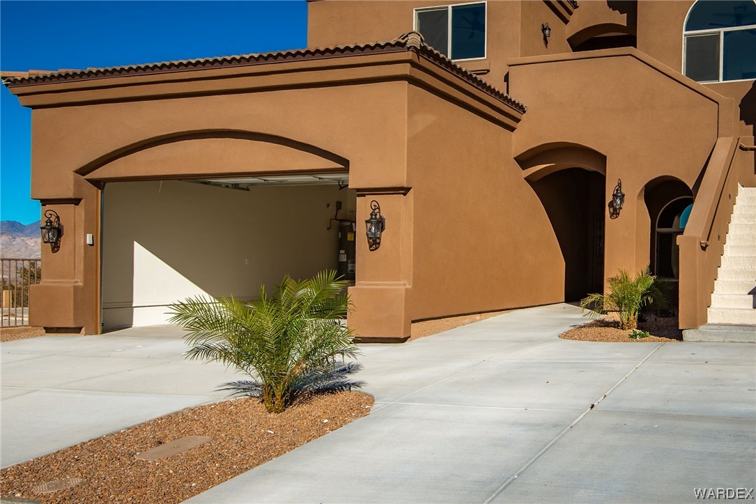 890 Florence Avenue 109