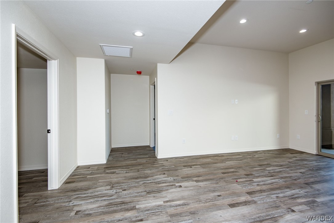 890 Florence Avenue 109