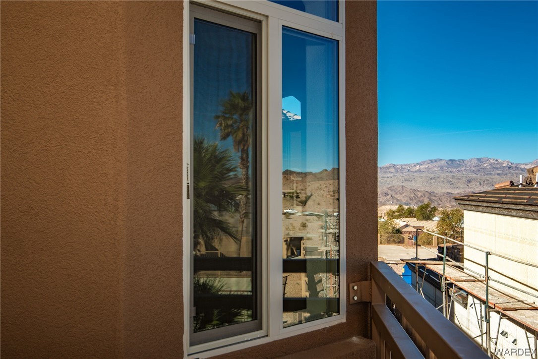 890 Florence Avenue 210